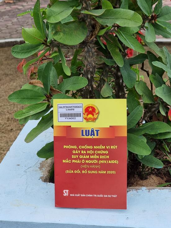 Luat phong chong lay nhiem HIV  AIDS.jpg