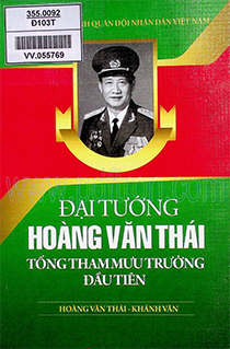 dai tuong hoang van thai tong tham muu truong dau tien.png