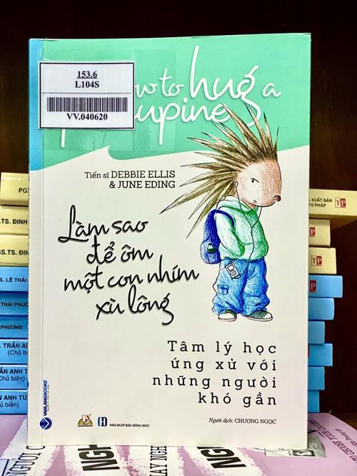 Lam sao de om con nhim xu long.jpg